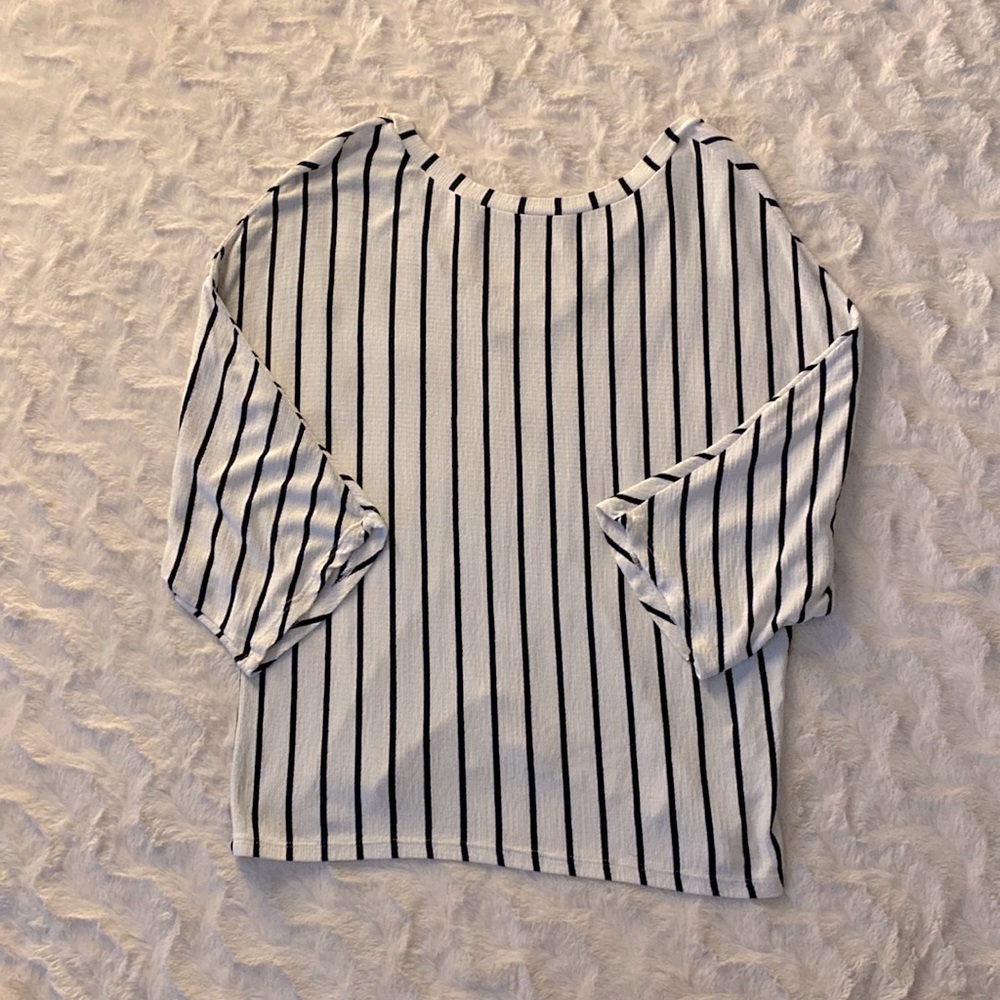 Striped Zara loose fitting shirt with V back